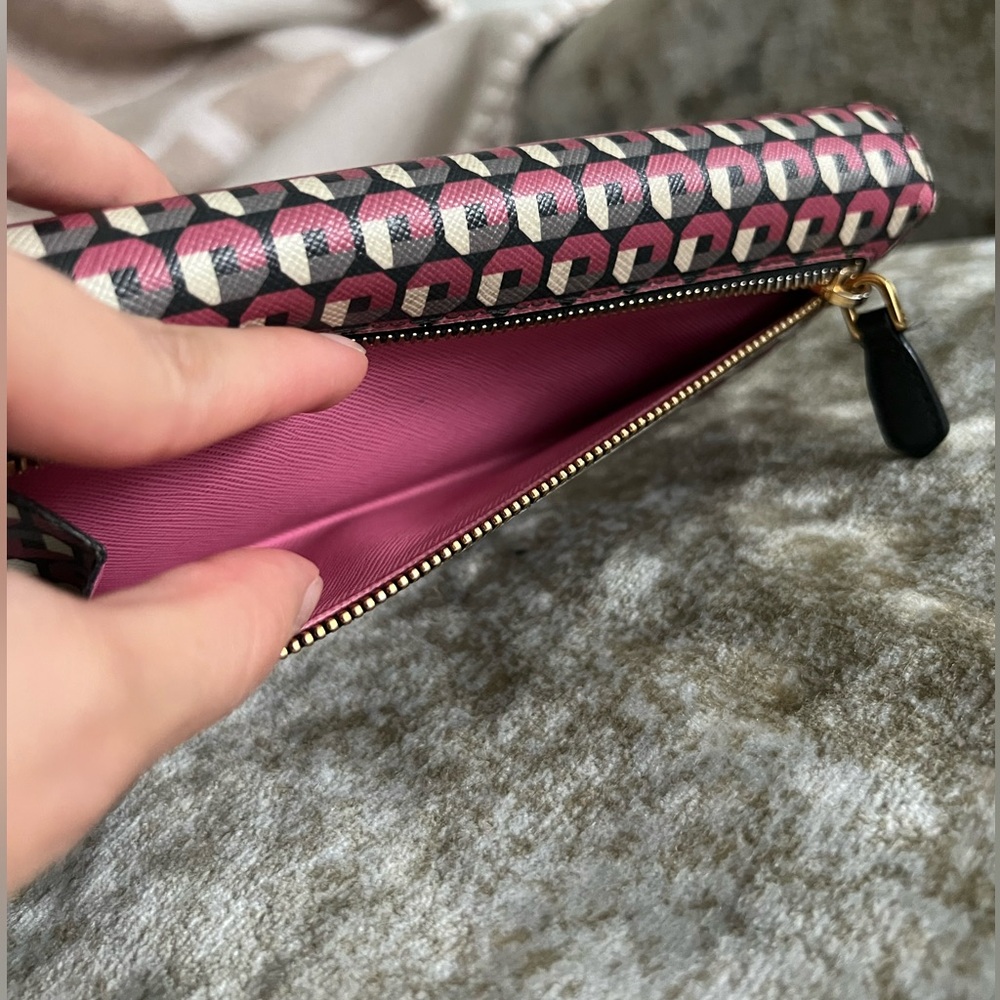 Prada Pink and Black Geometric Wallet Authentic Long Wallet - Picture 9 of 15
